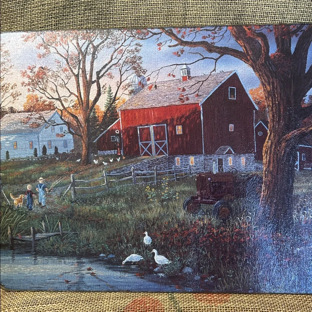 FARM SCENE CUTTING BOARD